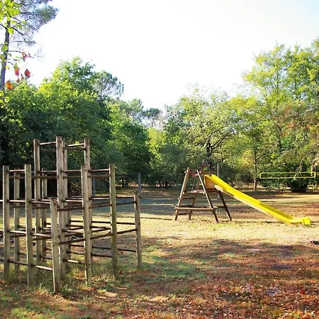 Les Du Gelat, Nature Et Calme