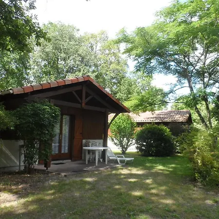 Dom wakacyjny Les Du Gelat, Nature Et Calme Noaillan